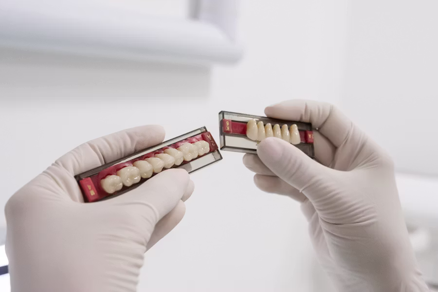 Cura dell'impianto dentale — Studio Dentistico Vecchiotti dr. Marco